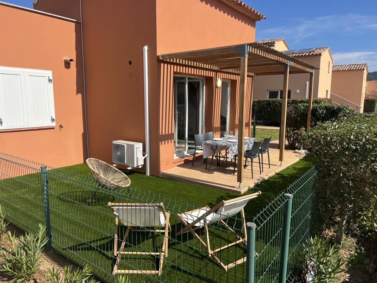 Residence Hoteliere Les Hameaux De Saint Cyprien Appartement 2 Chambres 르씨 외부 사진