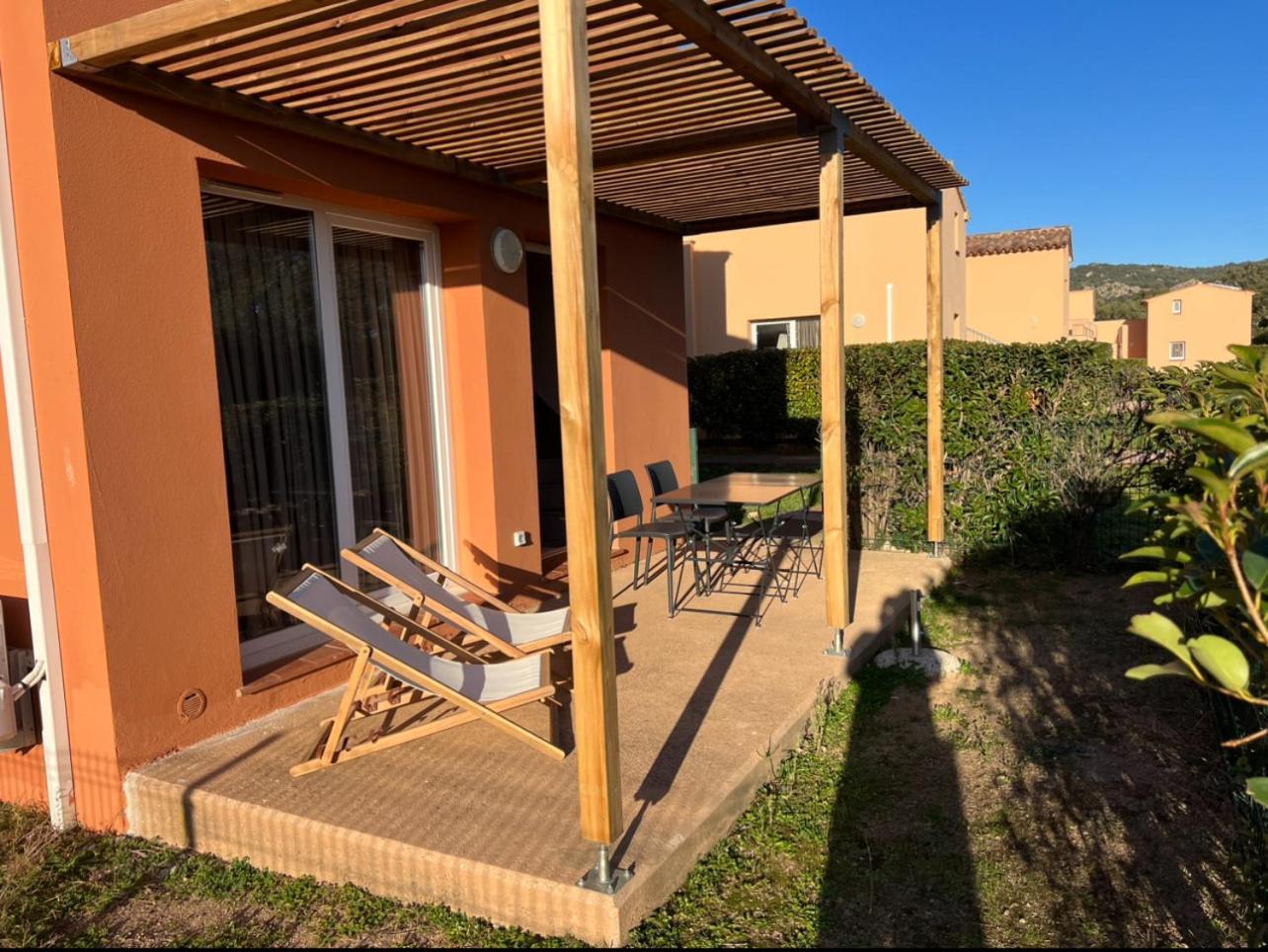 Residence Hoteliere Les Hameaux De Saint Cyprien Appartement 2 Chambres 르씨 외부 사진